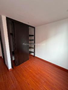 Apartamento de 2 alcobas en venta en Madelena, Bogotá, 45 m² · foto 3 de 11