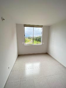 Apartamento de 3 alcobas en venta en Ciudadela Gran Granada, Bogotá, 83 m² · foto 10 de 16