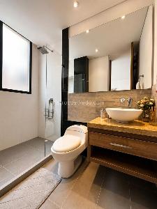 Apartamento de 2 alcobas en venta en Chico Reservado, Bogotá, 153 m² · foto 8 de 16