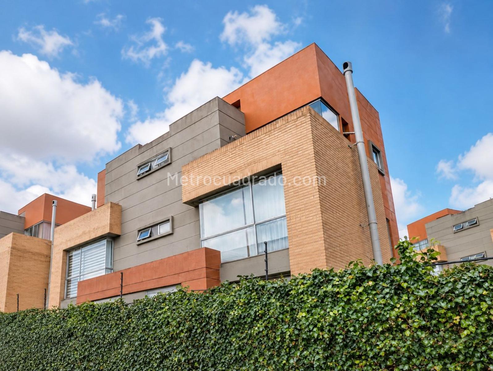 Casa de 3 habitaciones en venta en Cerros de Suba Cerros de Suba, Bogotá — imagen 1 de 20