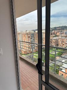 Apartamento de 4 alcobas en venta en Colina Campestre, Bogotá, 131 m² · foto 2 de 20