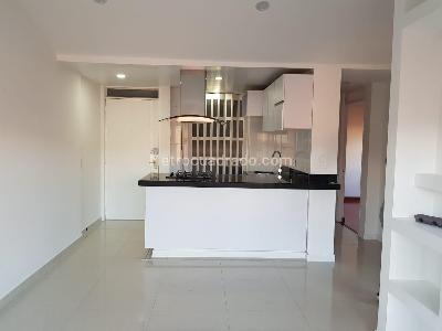 Apartamento de 3 alcobas en arriendo en San Jose De Spring, Bogotá, 56 m² · foto 4 de 15