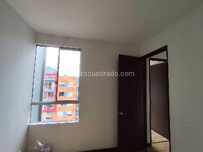 Apartamento de 3 alcobas en arriendo en Toledo Castilla Reservado, Bogotá, 62 m² · foto 10 de 14