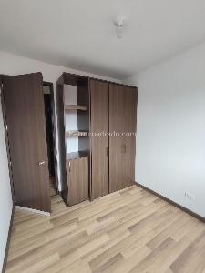 Apartamento de 3 alcobas en arriendo en Toledo Castilla Reservado, Bogotá, 62 m² · foto 2 de 14