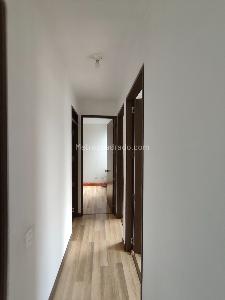 Apartamento de 3 alcobas en arriendo en Toledo Castilla Reservado, Bogotá, 62 m² · foto 7 de 14