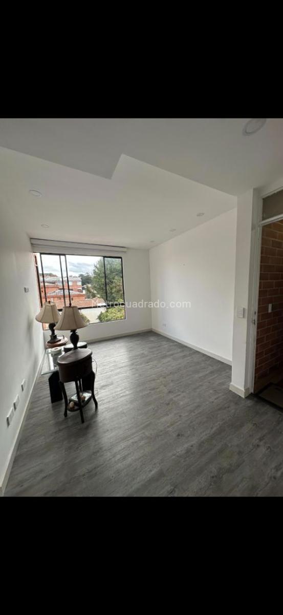 Apartamento de 2 habitaciones en venta en Cedro Golf Usaquen Cedritos, Bogotá — imagen 1 de 5
