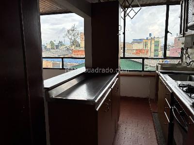 Apartamento de 3 alcobas en venta en Villas De Granada, Bogotá, 75 m² · foto 8 de 20