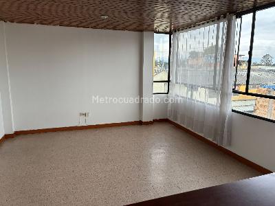 Apartamento de 3 alcobas en venta en Villas De Granada, Bogotá, 75 m² · foto 9 de 20