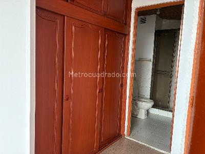 Apartamento de 3 alcobas en venta en Villas De Granada, Bogotá, 75 m² · foto 16 de 20