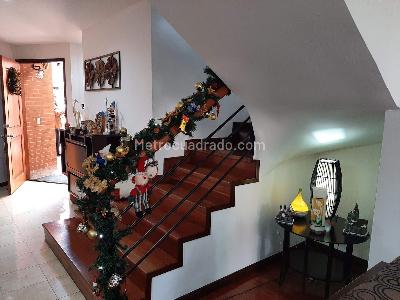 Casa de 4 alcobas en venta en Gratamira Colina Y Alrededores, Bogotá, 240 m² · foto 7 de 20
