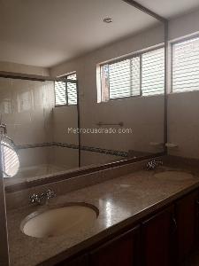 Casa de 4 alcobas en venta en Gratamira Colina Y Alrededores, Bogotá, 240 m² · foto 15 de 20
