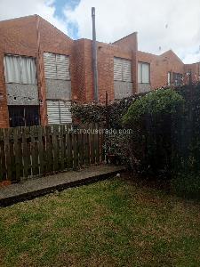 Casa de 4 alcobas en venta en Gratamira Colina Y Alrededores, Bogotá, 240 m² · foto 17 de 20