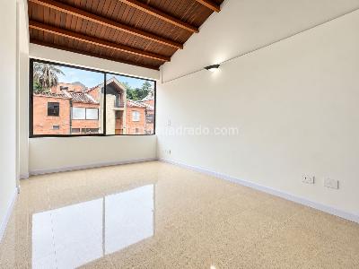 Casa de 3 alcobas en arriendo en El Poblado El Tesoro, Medellín, 302 m² · foto 10 de 20