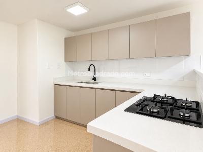 Casa de 3 alcobas en arriendo en El Poblado El Tesoro, Medellín, 302 m² · foto 6 de 20