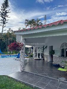 Apartamento de 5 alcobas en venta en Avenida Geranios, Bogotá, 1119 m² · foto 9 de 20