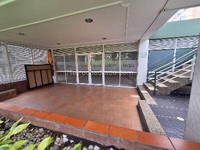 Casa en venta en Casa 3 Niveles En Cantalejo, Bogotá · foto 16 de 19