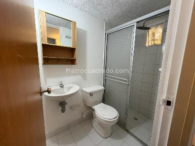 Casa en venta en Casa 3 Niveles En Cantalejo, Bogotá · foto 5 de 19