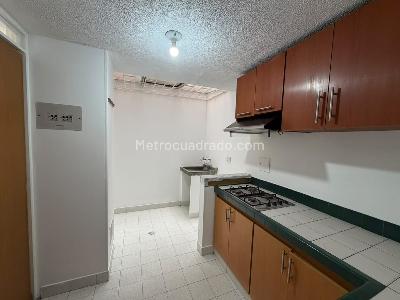 Casa en venta en Casa 3 Niveles En Cantalejo, Bogotá · foto 8 de 19