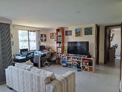 Apartamento de 2 alcobas en venta en Laureles, Medellín, 94 m² · foto 5 de 18