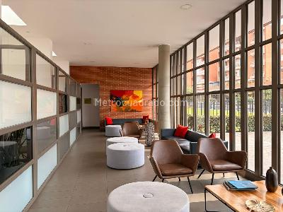 Apartamento de 3 alcobas en venta en Colina Campestre, Bogotá, 94 m² · foto 2 de 18