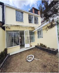 Casa de 5 alcobas en venta en Marsella Antigua, Bogotá, 212 m² · foto 8 de 16