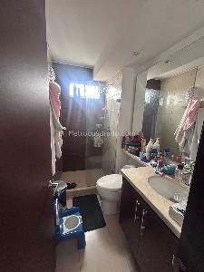 Apartamento de 3 alcobas en venta en Cedritos Caobos Salazar, Bogotá, 76 m² · foto 15 de 16