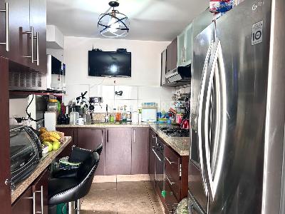 Apartamento de 3 alcobas en venta en Cedritos Caobos Salazar, Bogotá, 76 m² · foto 3 de 16