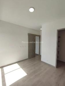 Apartamento de 3 alcobas en venta en El Porvenir, Rionegro, 82 m² · foto 4 de 10