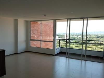 Apartamento de 3 alcobas en venta en Monsenor Alfonso Uribe Jaramillo, Rionegro, 80 m² · foto 3 de 10