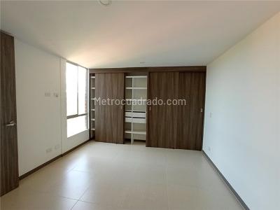 Apartamento de 3 alcobas en venta en Monsenor Alfonso Uribe Jaramillo, Rionegro, 80 m² · foto 8 de 10