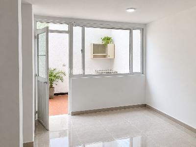 Apartamento de 3 alcobas en arriendo en Remanso Sur, Bogotá, 130 m² · foto 2 de 9