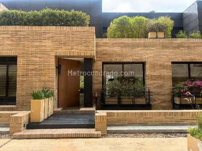 Casa de 4 alcobas en venta en Santa Barbara Alta, Bogotá, 362 m² · foto 9 de 20