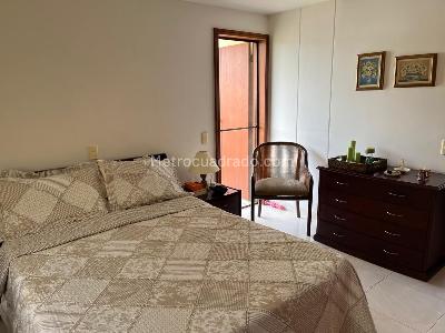 Apartamento de 3 alcobas en venta en Multicentro, Cali, 130 m² · foto 11 de 20