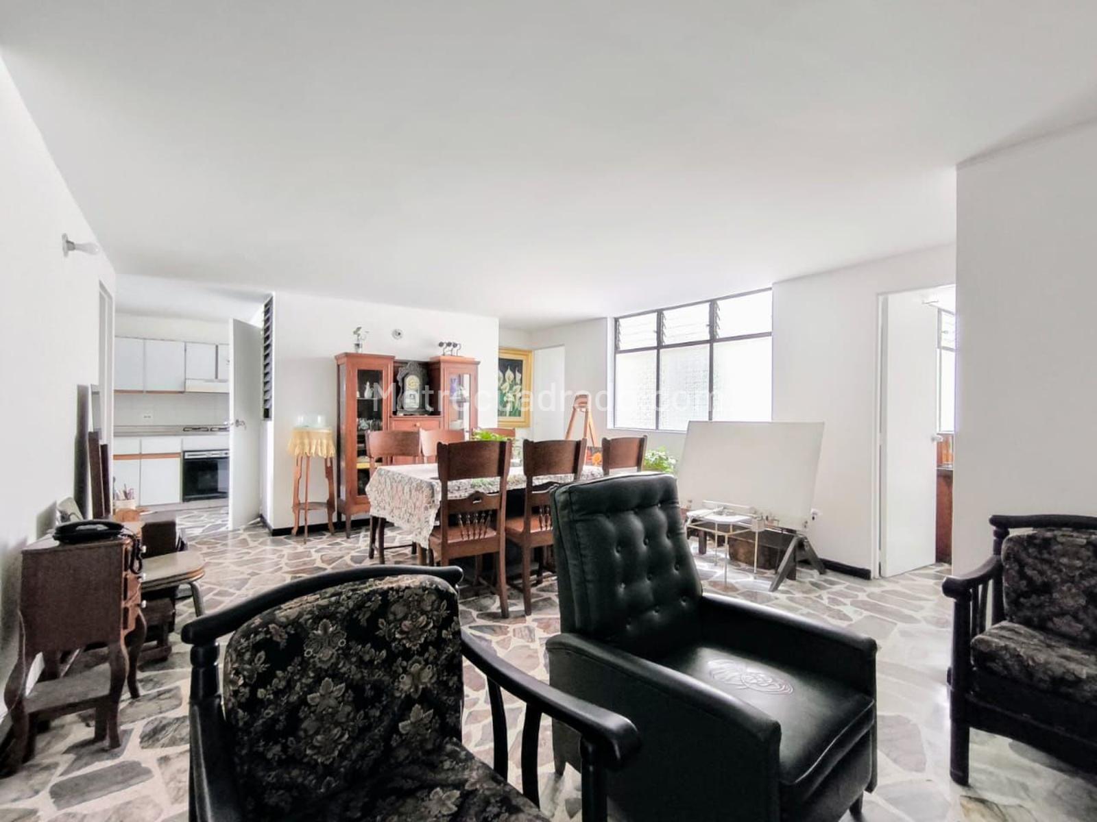 Apartamento de 4 habitaciones en venta en Belen Rosales Suroccidente, Medellín — imagen 1 de 20