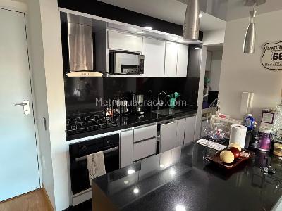 Apartamento de 3 alcobas en venta en Catalejo, Bogotá, 80 m² · foto 6 de 14