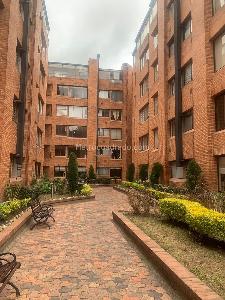 Apartamento de 3 alcobas en venta en Colina Iberia, Bogotá, 83 m² · foto 14 de 15