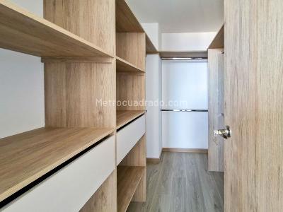 Apartamento de 3 alcobas en venta en Loma De Las Brujas, Envigado, 86 m² · foto 6 de 10