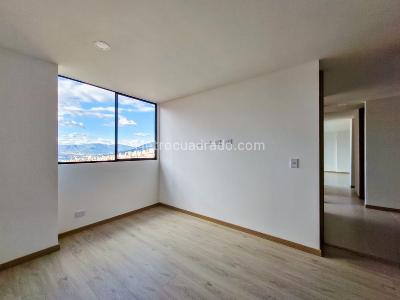 Apartamento de 3 alcobas en venta en Loma De Las Brujas, Envigado, 86 m² · foto 7 de 10