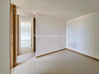 Apartamento de 3 alcobas en venta en Loma De Las Brujas, Envigado, 86 m² · foto 9 de 10