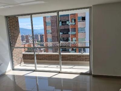 Apartamento de 4 alcobas en venta en Santa, Envigado, 243 m² · foto 5 de 11