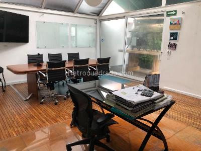 Casa de 5 alcobas en venta en Chapinero Alto Emaus, Bogotá, 270 m² · foto 9 de 9