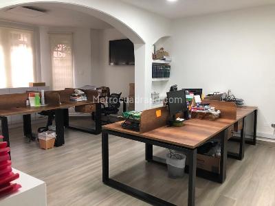 Casa de 5 alcobas en venta en Chapinero Alto Emaus, Bogotá, 270 m² · foto 2 de 9