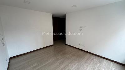 Apartamento de 3 alcobas en venta en Bella Suiza, Bogotá, 105 m² · foto 3 de 10