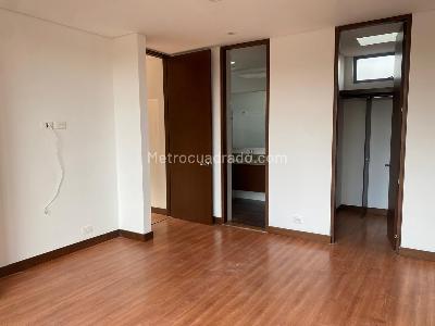 Apartamento de 3 alcobas en arriendo en Arrayanes Suba La Lomita, Bogotá, 200 m² · foto 5 de 20