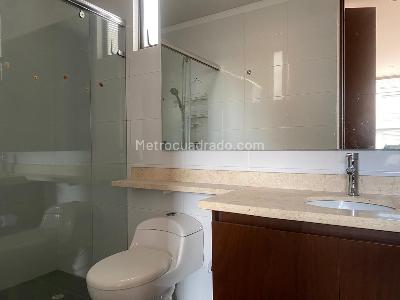 Apartamento de 3 alcobas en arriendo en Arrayanes Suba La Lomita, Bogotá, 200 m² · foto 13 de 20