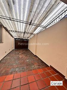 Casa de 5 alcobas en venta en Pontevedra, Bogotá, 188 m² · foto 16 de 16