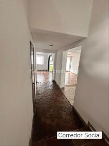 Casa de 5 alcobas en venta en Pontevedra, Bogotá, 188 m² · foto 3 de 16