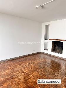 Casa de 5 alcobas en venta en Pontevedra, Bogotá, 188 m² · foto 5 de 16