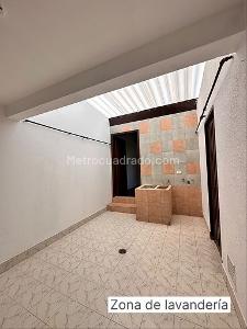 Casa de 5 alcobas en venta en Pontevedra, Bogotá, 188 m² · foto 8 de 16