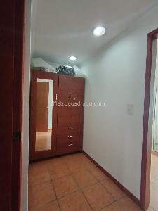 Casa de 5 alcobas en venta en Normandia, Bogotá, 200 m² · foto 9 de 20